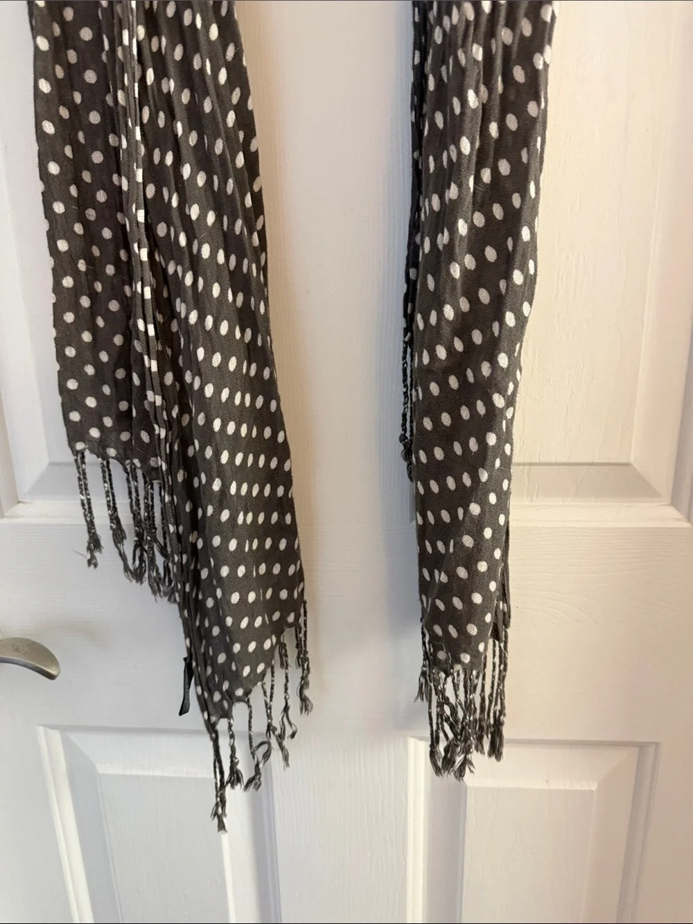 VEOND lightweight grey cream Polka Dot Lightweight Scarf